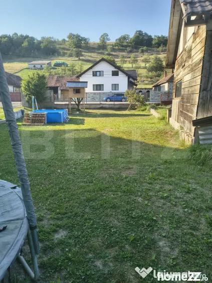Casă cu 2 camere cu Teren 1325 Mp în Central