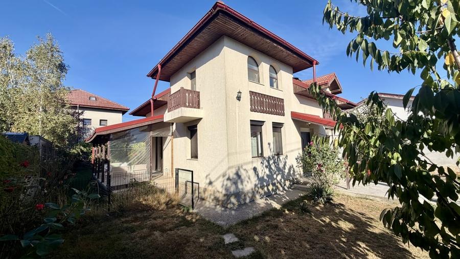 Casă individuală cu 6 camere cu Teren 535 Mp în Tunari
