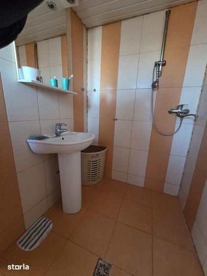 Casă cu 5 camere cu Teren 781 Mp în Central