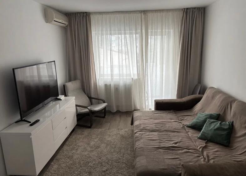 Apartament cu 2 camere semidecomandat în Gorjului