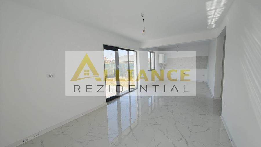 Casă individuală cu 4 camere cu Teren 315 Mp în Berceni