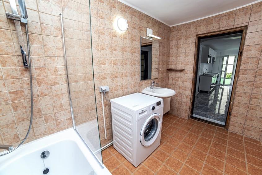 Apartament cu 4 camere, mobilat în Militari