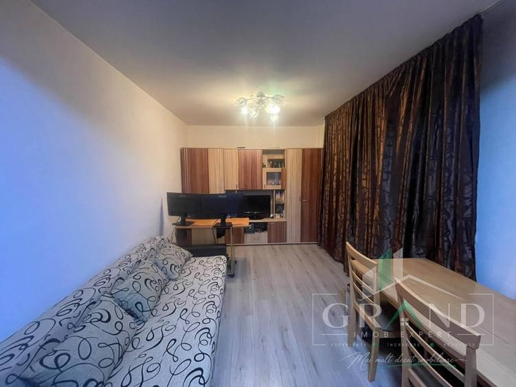 Apartament cu 2 camere semidecomandat, mobilat în Baciu