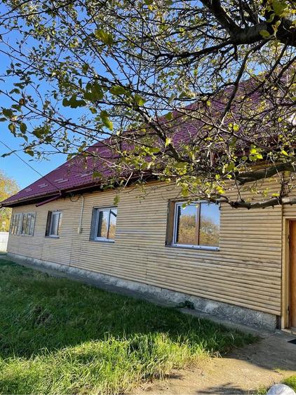 Casă cu 6 camere cu Teren 1060 Mp în Central
