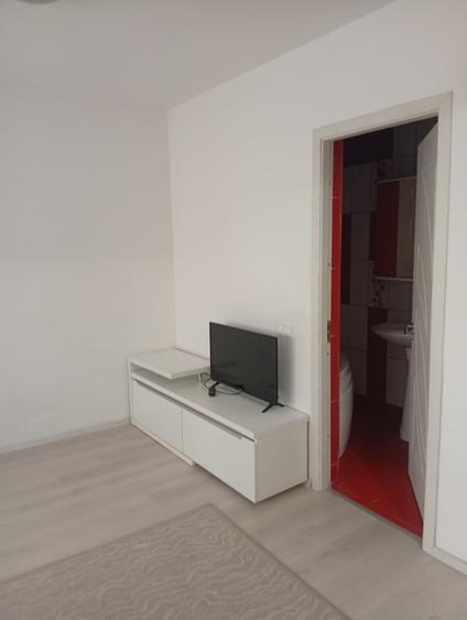 Apartament cu 2 camere semidecomandat în Nicolina