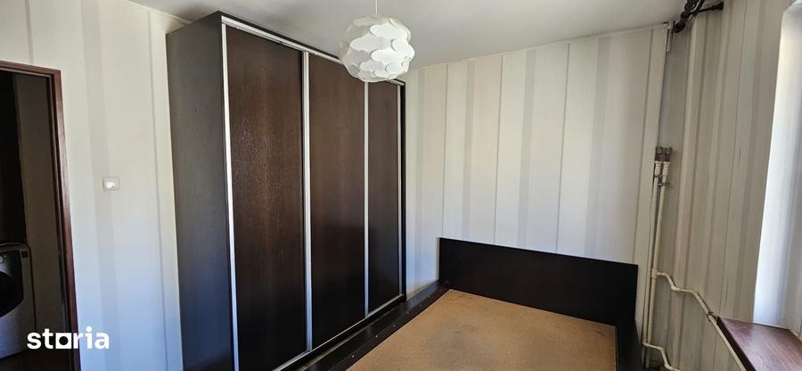 Apartament cu 3 camere decomandat în Militari