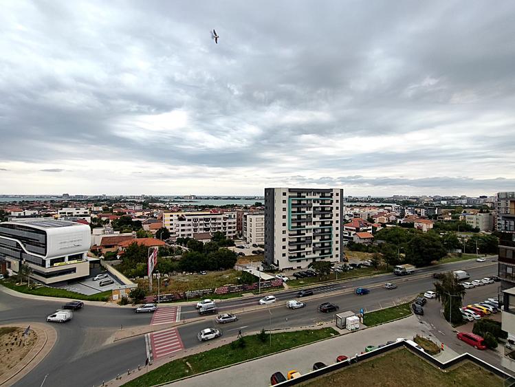 Apartament cu 2 camere decomandat în Tomis Plus
