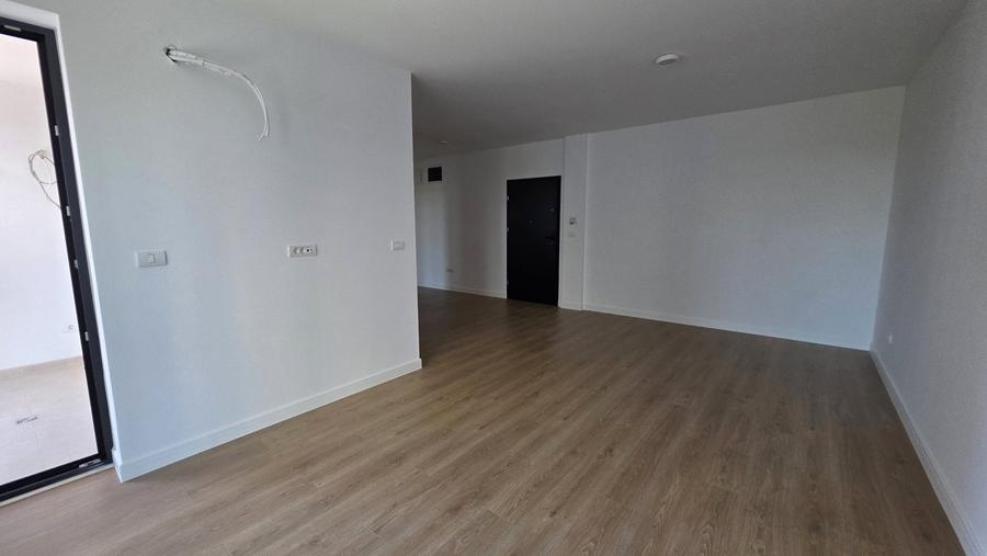 Apartament cu 2 camere decomandat în Torontalului