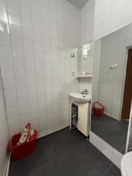 Apartament cu 4 camere decomandat în Elisabetin