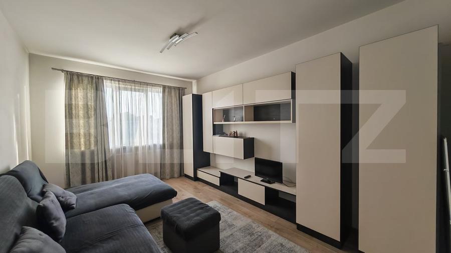 Apartament cu 3 camere decomandat, mobilat în Rogerius