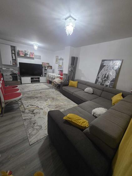 Casă cu 3 camere în Uiești