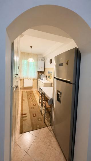 Apartament cu 4 camere decomandat, mobilat în Tătărași