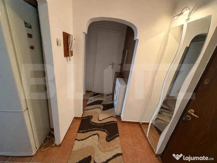 Apartament cu 2 camere decomandat în 1 Mai