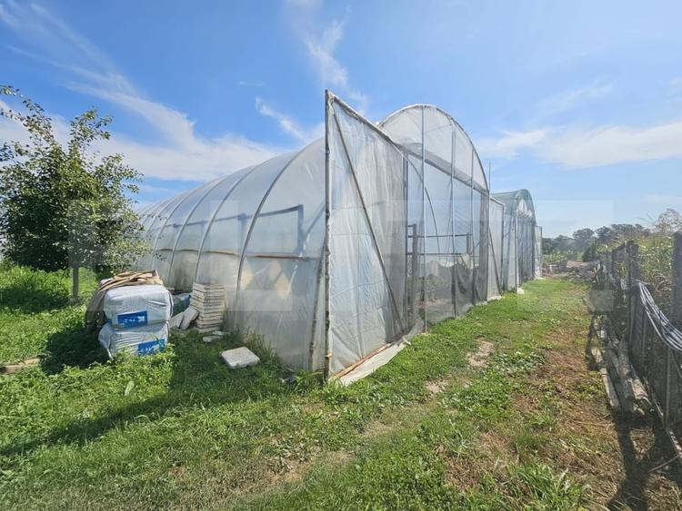 Teren agricol extravilan de 14068 mp, în Periferie