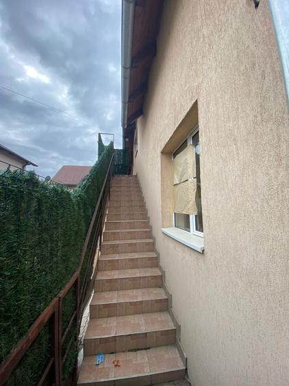 Spațiu comercial, de 90 mp, în Florești