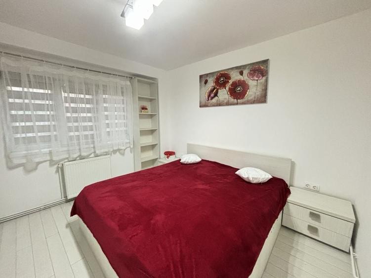 Apartament cu 2 camere decomandat în Aradului