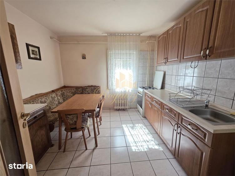 Apartament cu 2 camere, mobilat în Soarelui