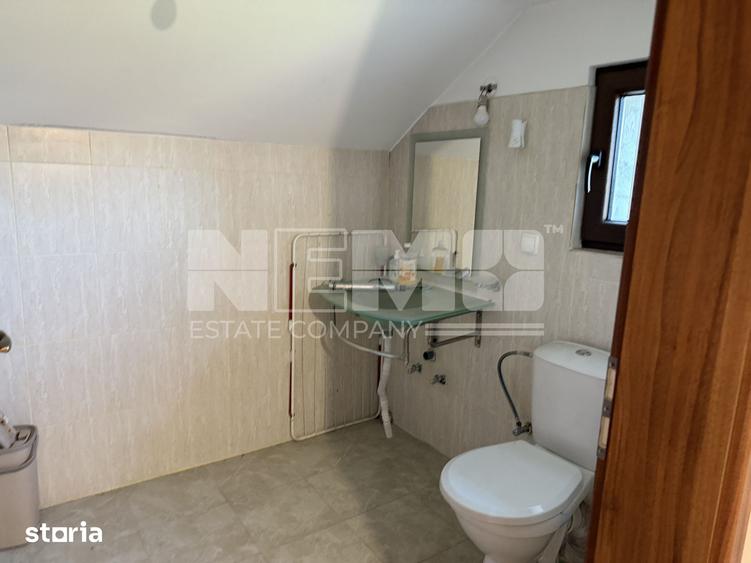 Casă cu 4 camere cu Teren 898 Mp în Mitocu Dragomirnei