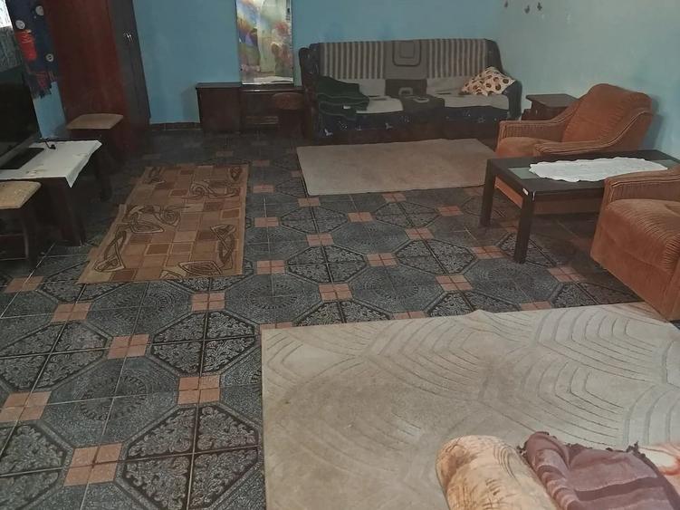 Apartament cu 3 camere decomandat în Dâmbovița