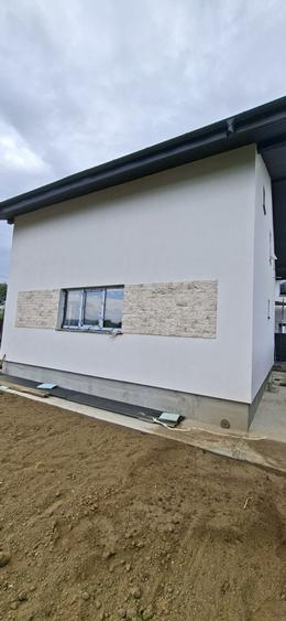 Casă individuală cu 4 camere cu Teren 310 Mp în Holboca