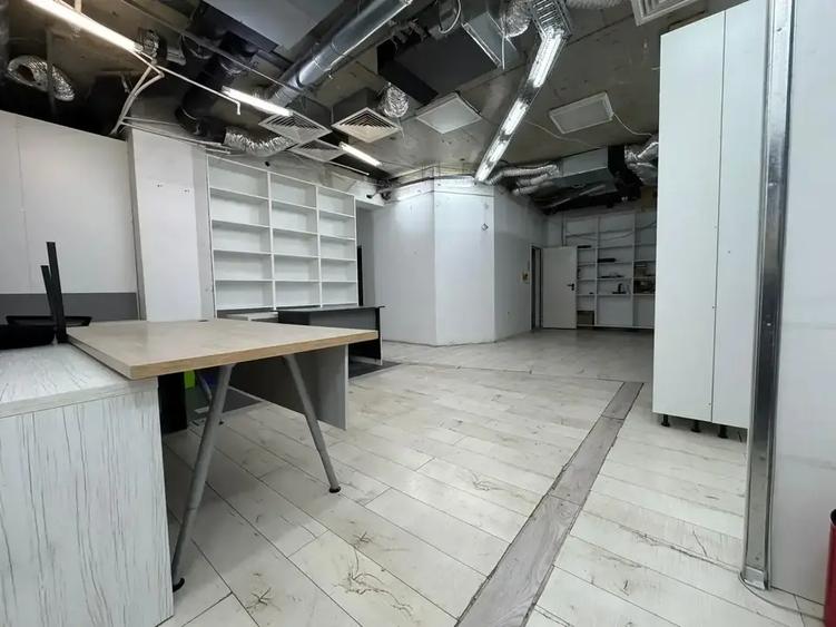 Spațiu comercial, de 137.97999572754 mp, în Dacia