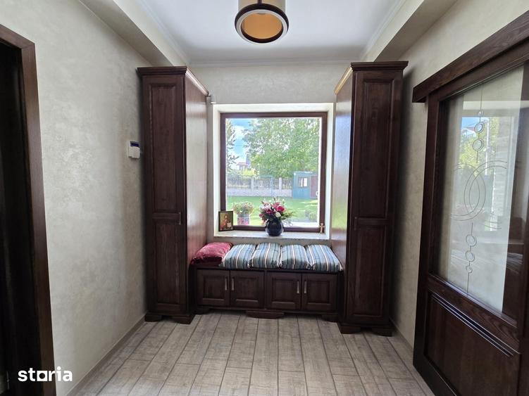 Casă cu 4 camere cu Teren 600 Mp în Central