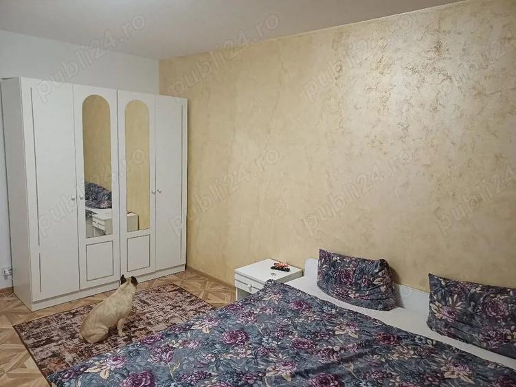 Apartament cu 4 camere decomandat, mobilat în Central