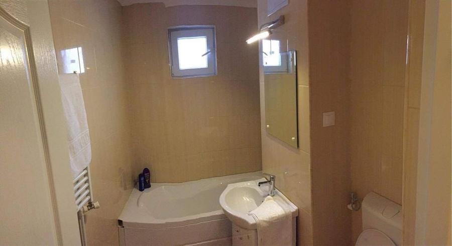 Apartament cu 2 camere decomandat în Micro 17