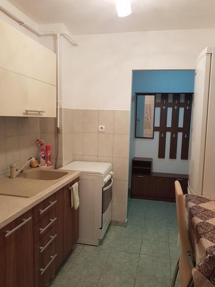 Apartament cu 2 camere semidecomandat în Dacia