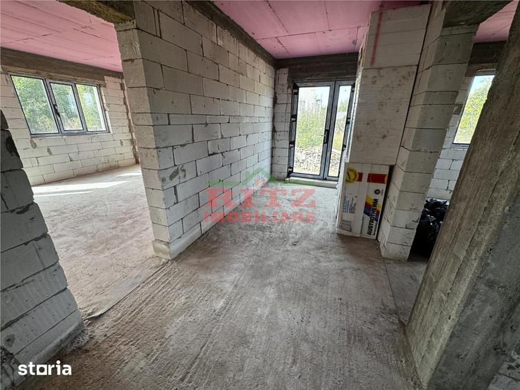 Casă cu 3 camere cu Teren 700 Mp în Central