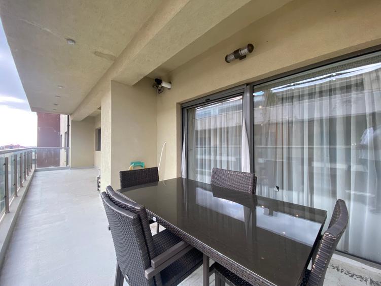 Apartament cu 3 camere semidecomandat, mobilat în Pipera
