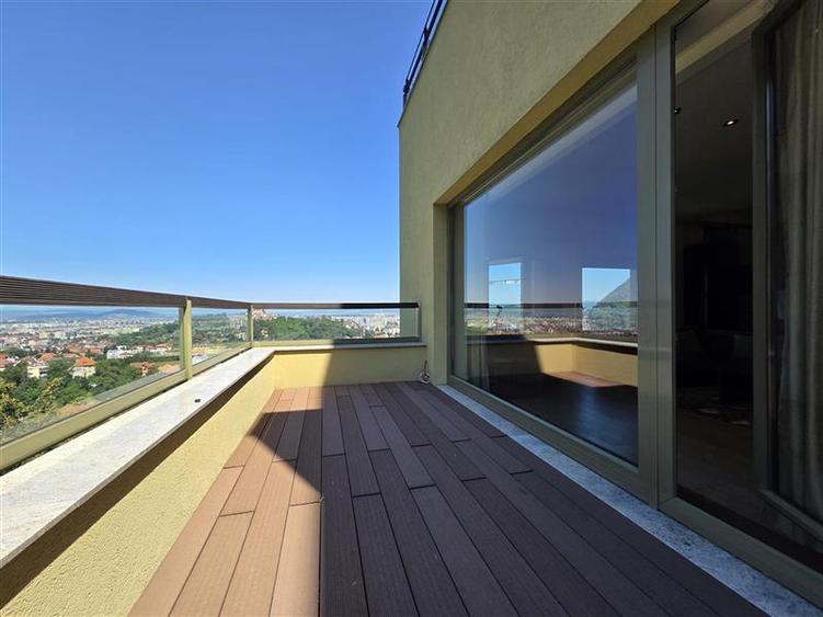 Apartament cu 3 camere decomandat, mobilat în Drumul Poienii
