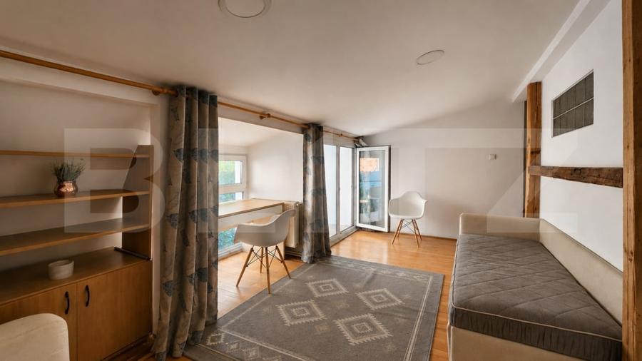 Apartament cu 2 camere semidecomandat, mobilat în Central