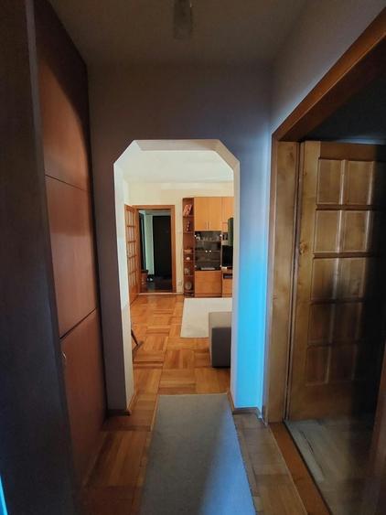 Apartament cu 2 camere semidecomandat în Aurel Vlaicu