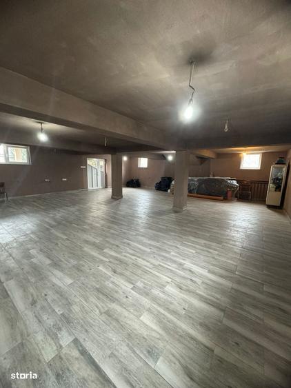 Casă cu 4 camere cu Teren 710 Mp în Central