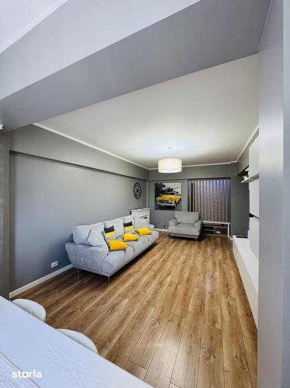 Apartament cu 3 camere decomandat, mobilat în Republicii