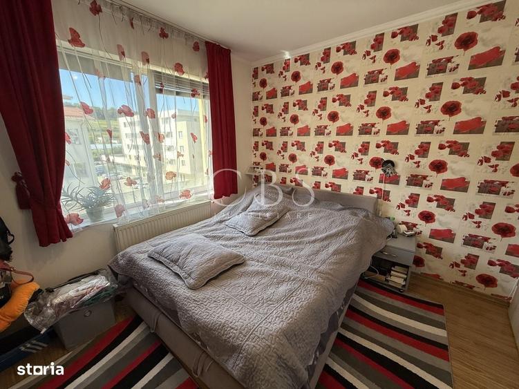 Apartament cu 3 camere semidecomandat în Luna