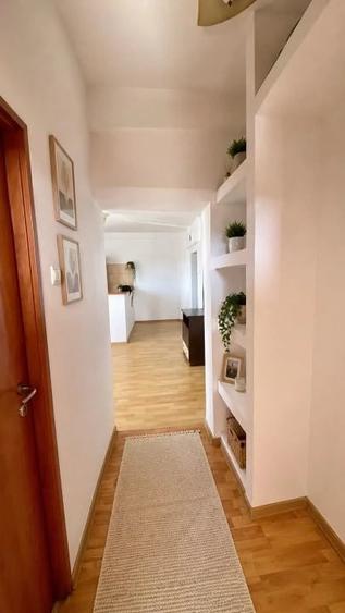 Apartament cu 2 camere semidecomandat în Teilor