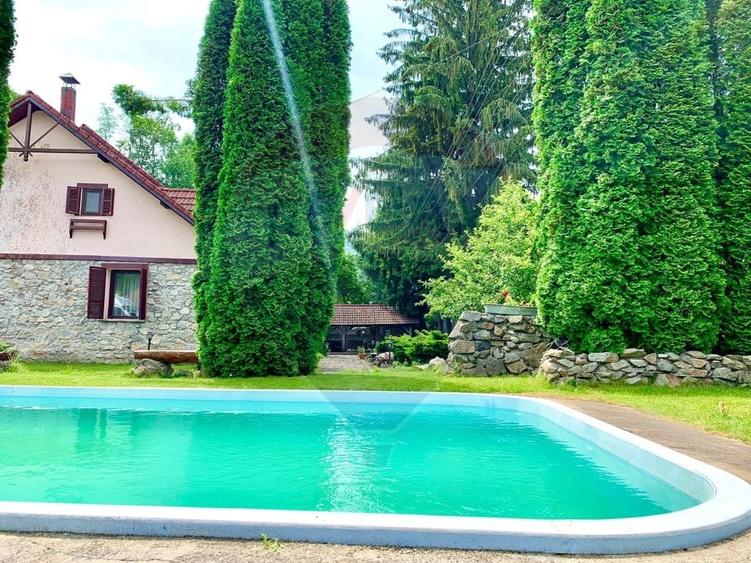 Hotel/Pensiune, de 659 mp, în Bulz