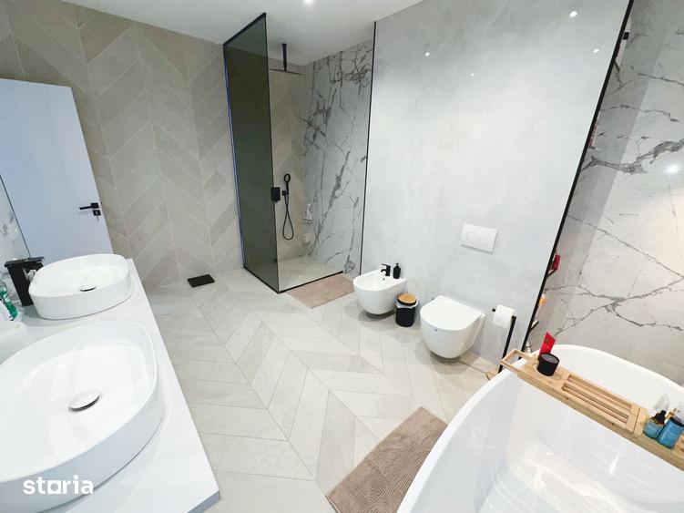 Casă cu 3 camere cu Teren 569 Mp în Central