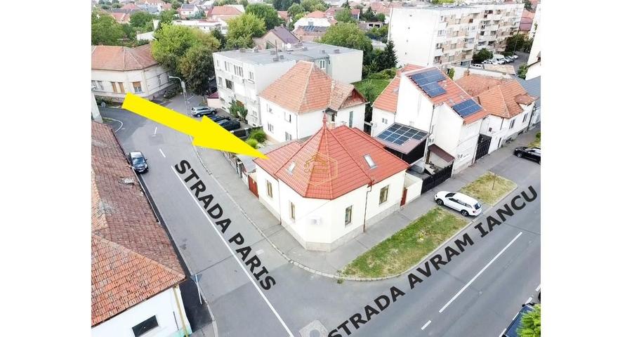 Casă cu 5 camere cu Canalizare în Central