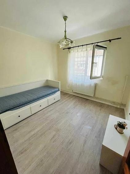 Ap cu 3 camere complexul studentesc - 4