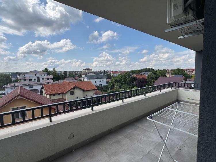 Apartament cu 3 camere, mobilat în Central