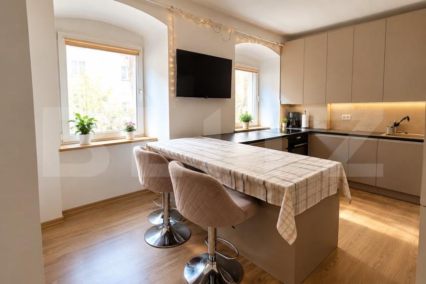 Apartament cu 2 camere semidecomandat, mobilat în Centrul Istoric