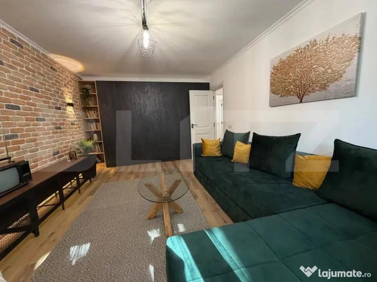 Apartament cu 3 camere decomandat în Câmpului