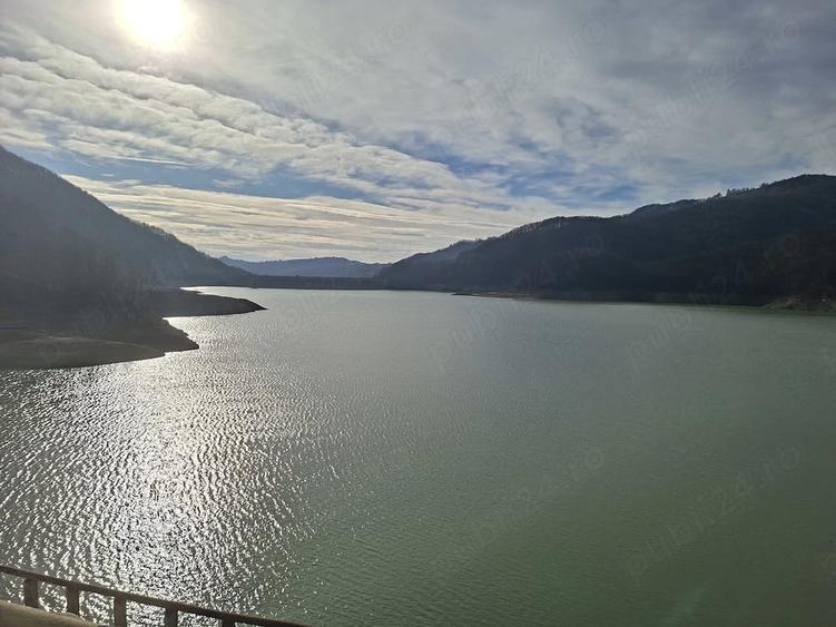 Casă cu 5 camere cu Teren 560 Mp în Valea Doftanei