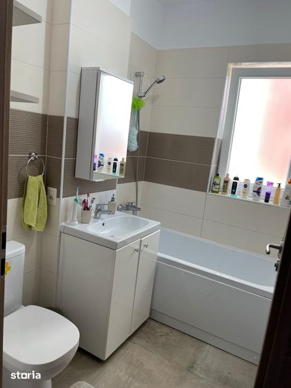 Apartament cu 2 camere, mobilat în Fratelia