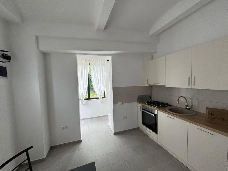 Apartament cu 3 camere decomandat în Sânpetru