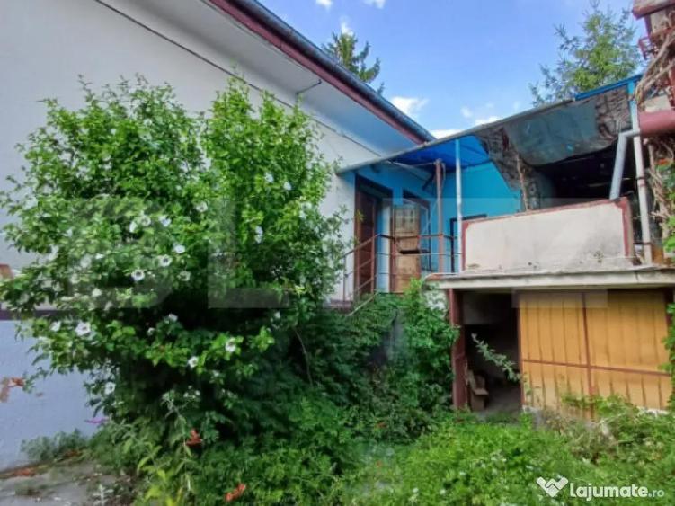 Casă cu 6 camere cu Teren 715 Mp în Turda