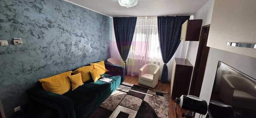 Apartament cu 2 camere semidecomandat în Est